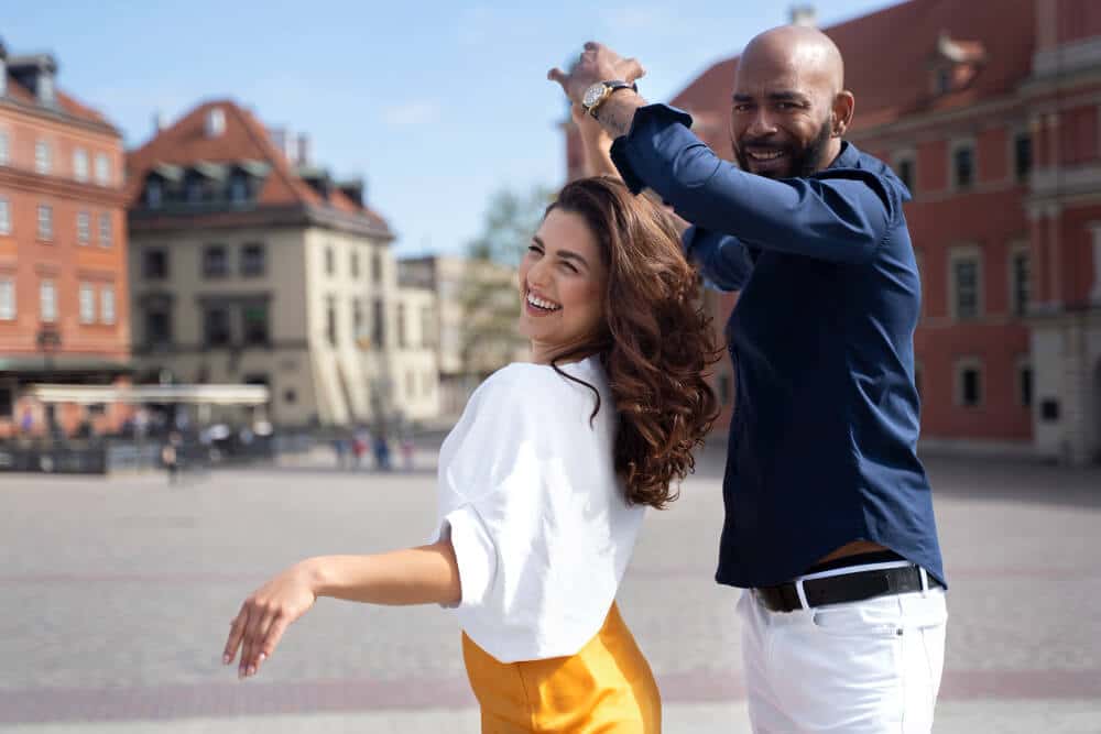 Couple Salsa